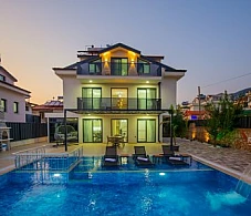 Villa Moon 2